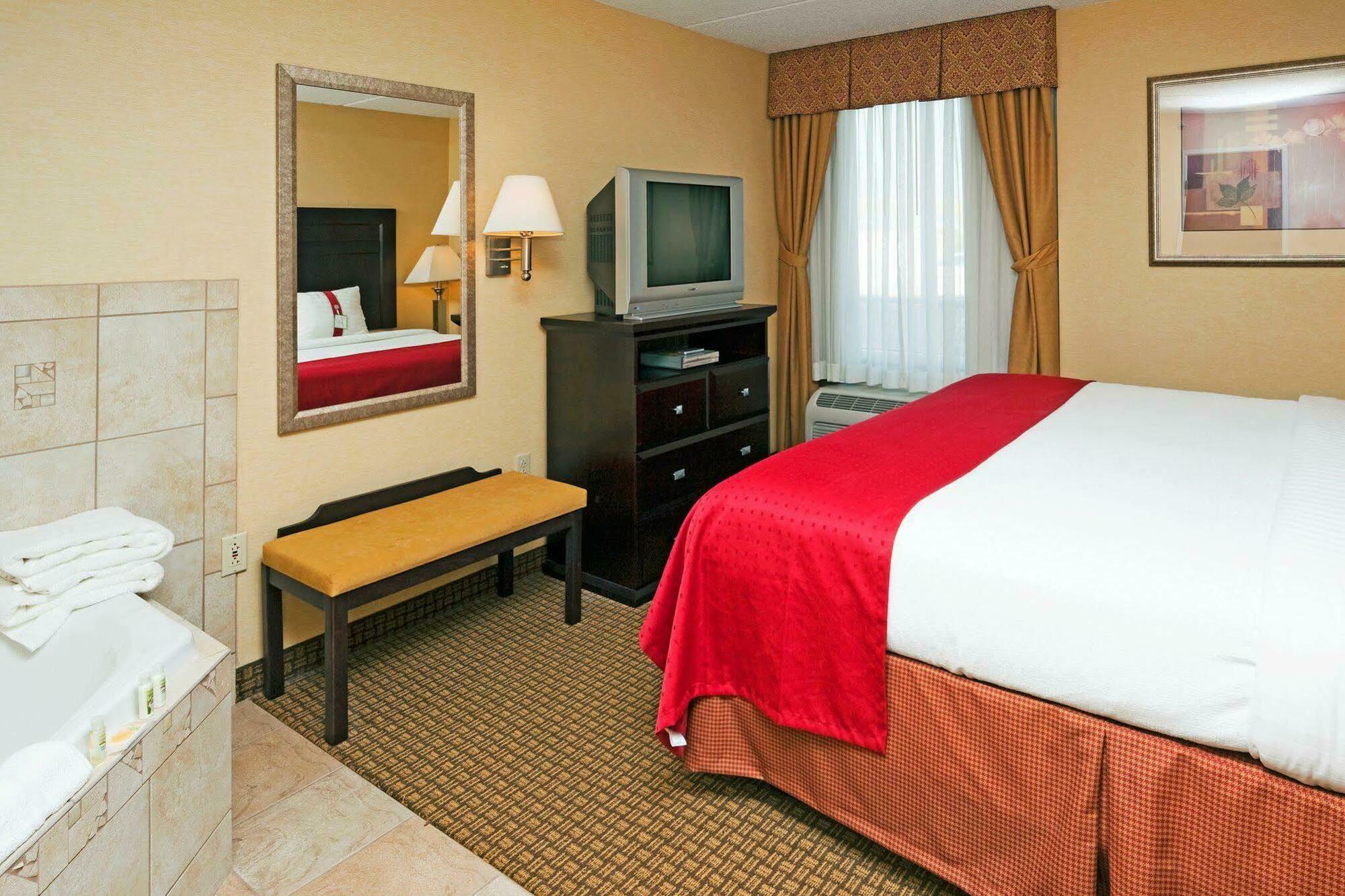 Holiday Inn Hotel & Suites Rochester - Marketplace By Ihg Phòng bức ảnh