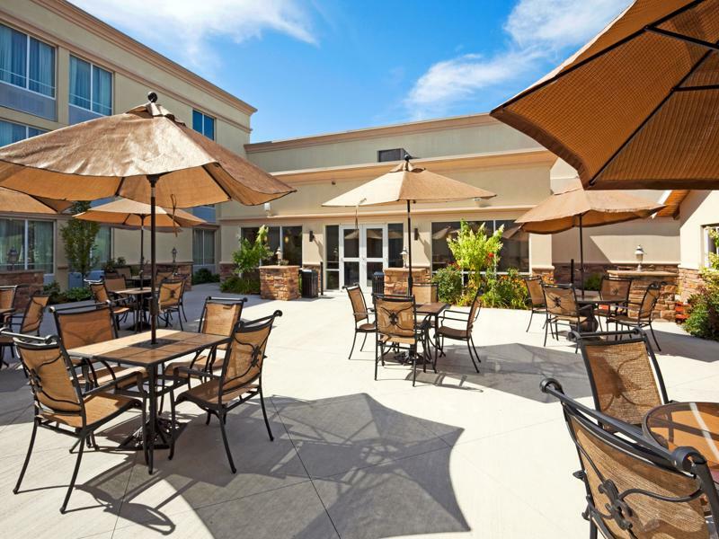 Holiday Inn Hotel & Suites Rochester - Marketplace By Ihg Ngoại thất bức ảnh